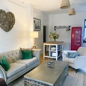  Holiday home The Coach House -